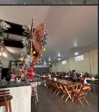 Salão de jantar completo